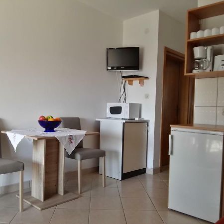 Apartment Pezic Krk Town Εξωτερικό φωτογραφία