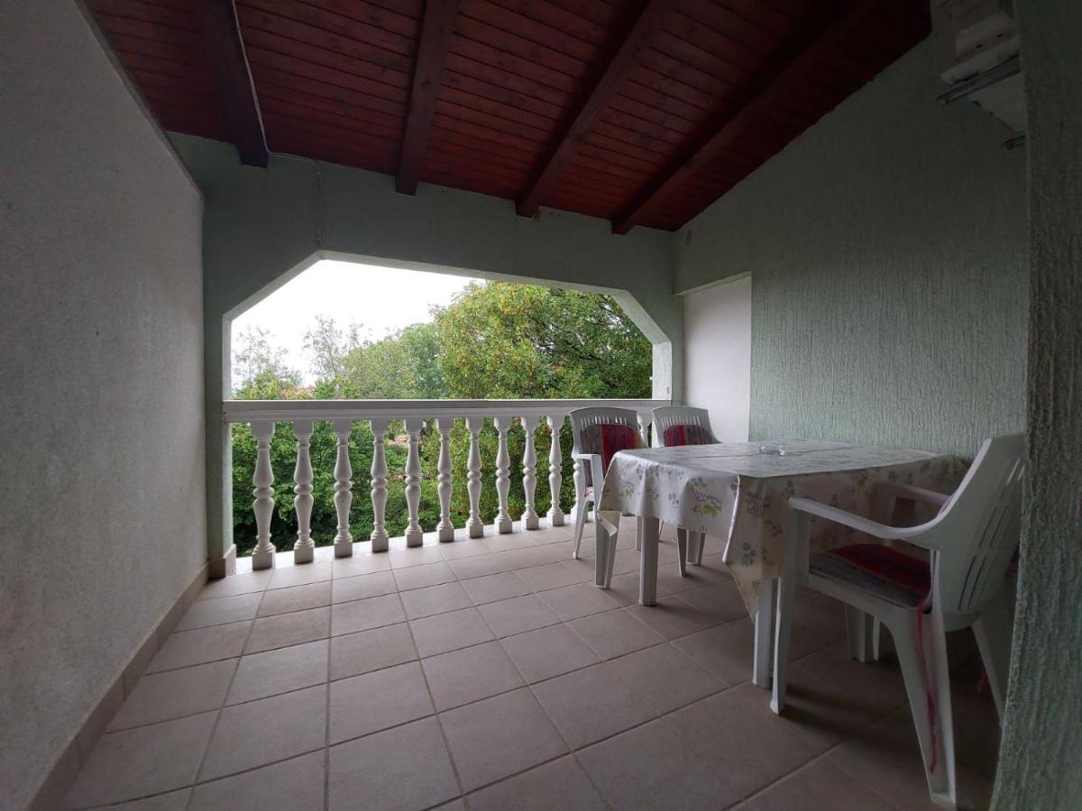 Apartment Pezic Krk Town Εξωτερικό φωτογραφία