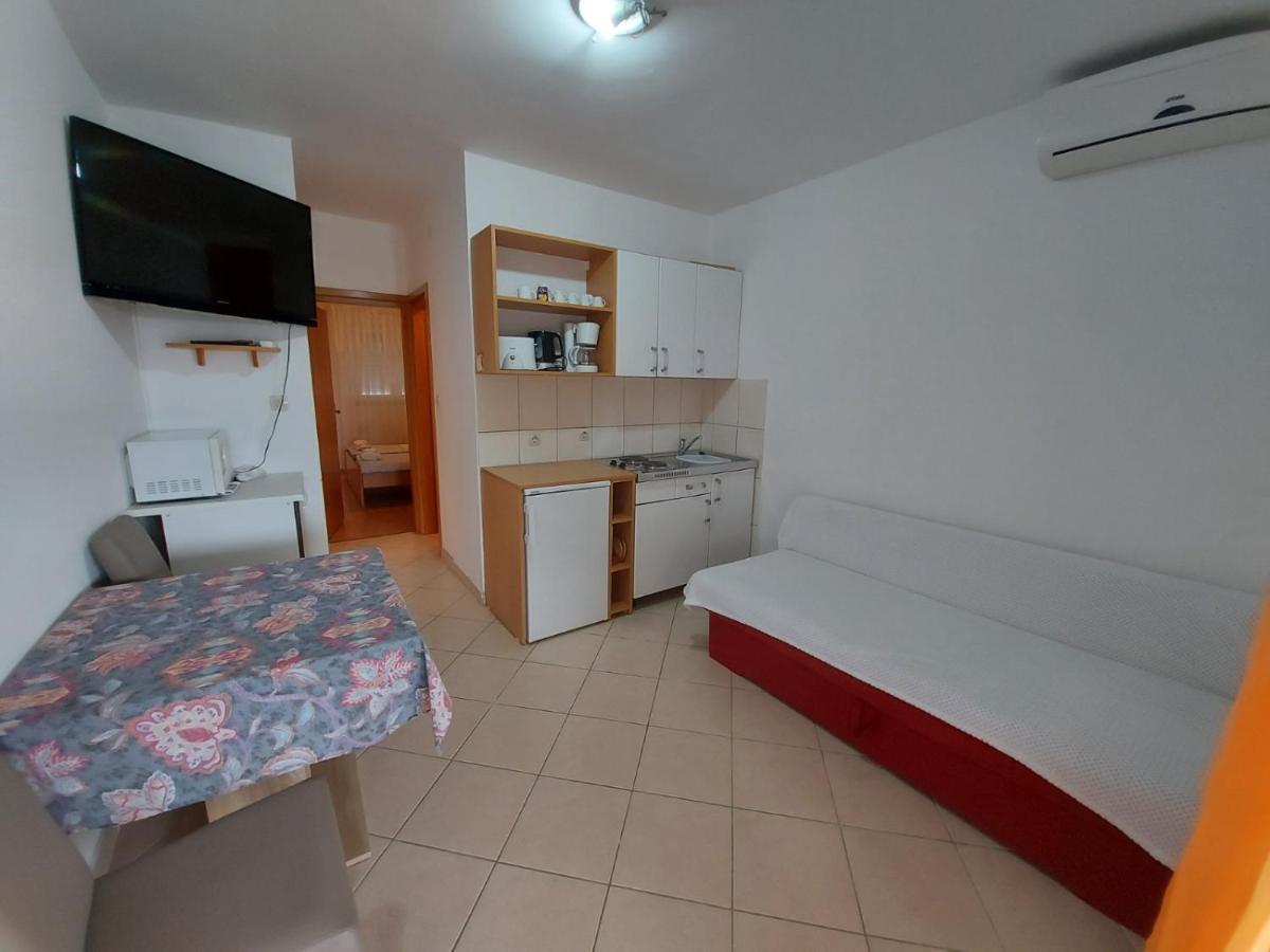 Apartment Pezic Krk Town Εξωτερικό φωτογραφία