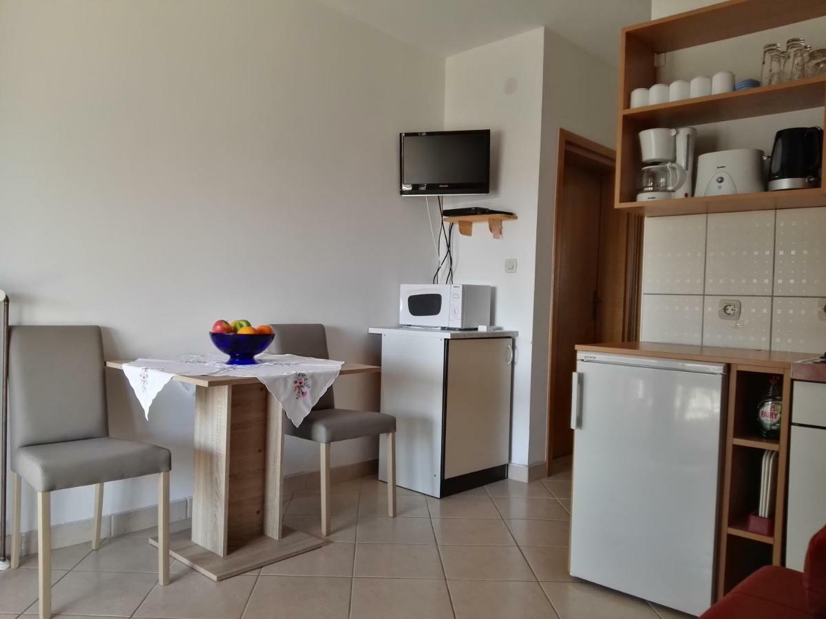Apartment Pezic Krk Town Εξωτερικό φωτογραφία